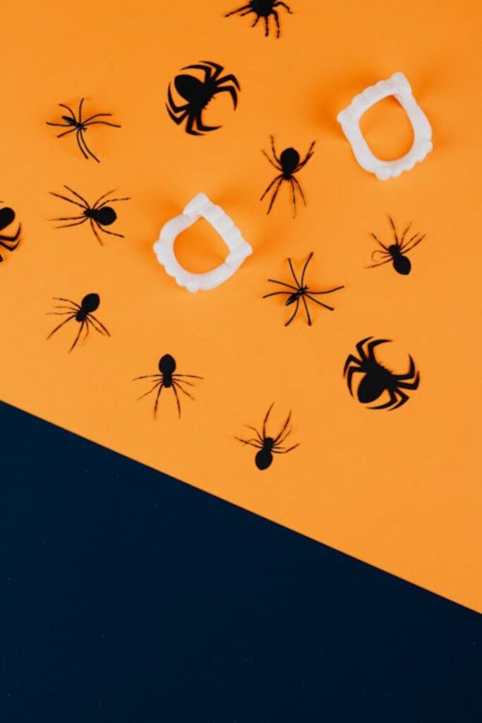 DIY Paper Spiders