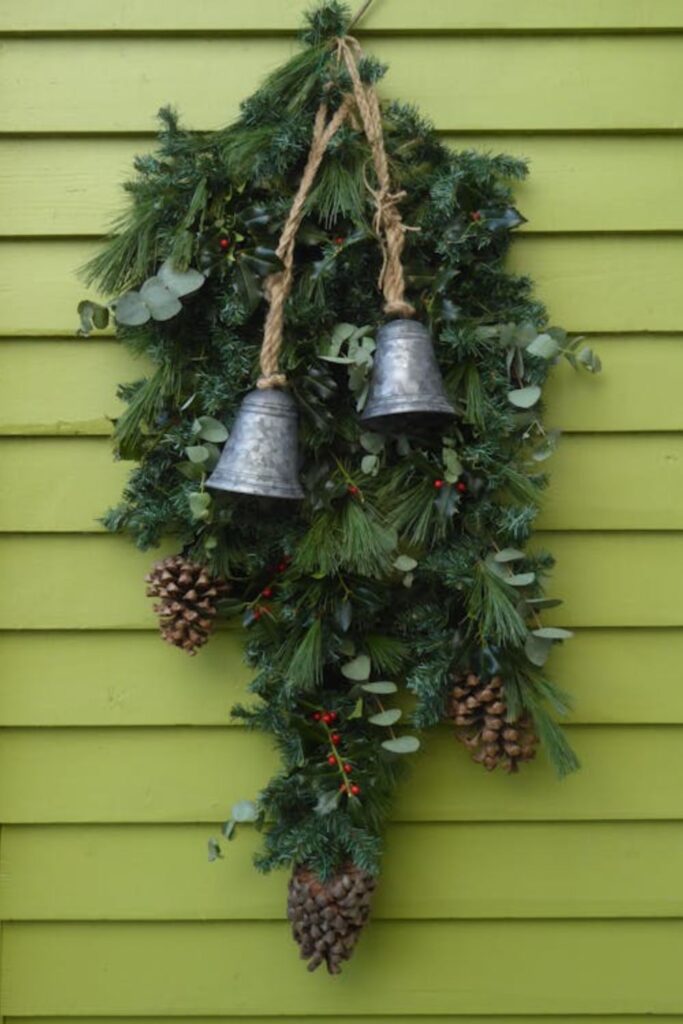 Natural Decorations with Pinecones and Branches