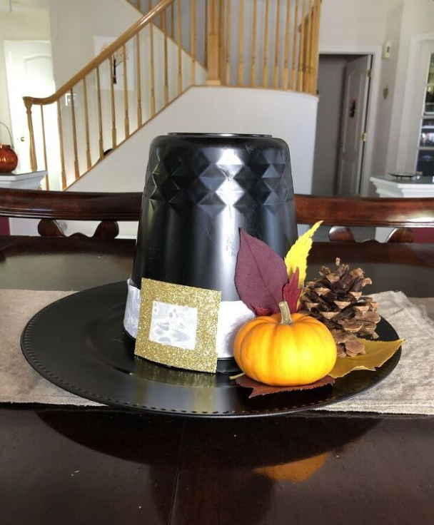 Pilgrim Hat Centerpieces