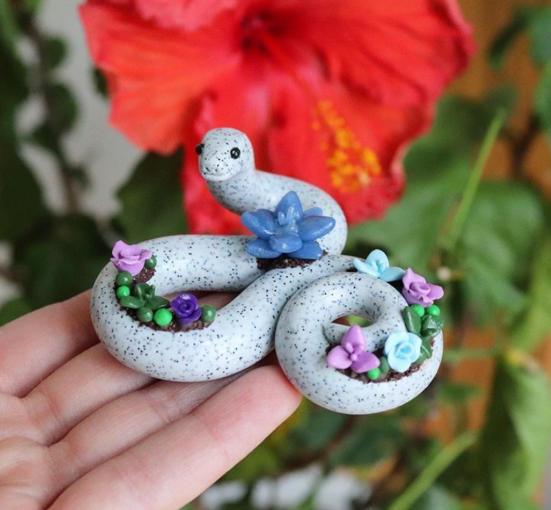 Spiral Snake Ring Holder