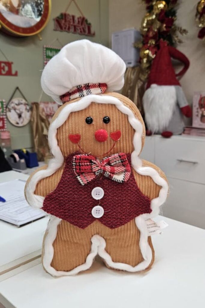 Felt Gingerbread Dolls