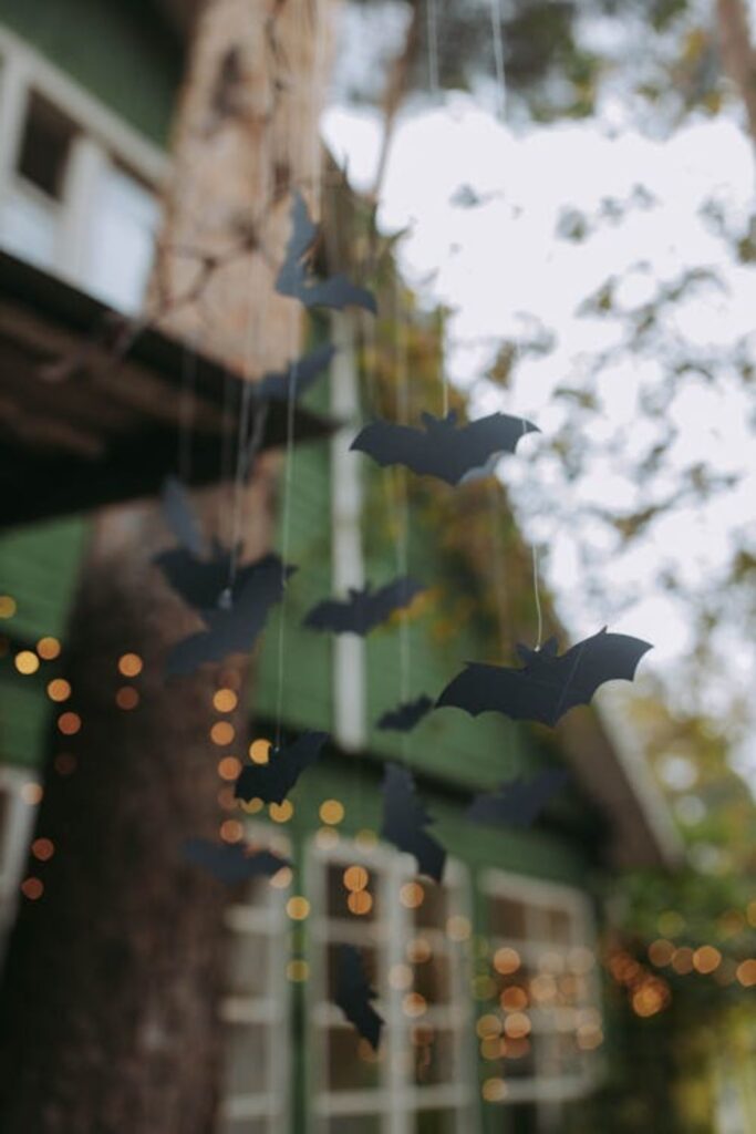 Hanging Bats and Ghosts