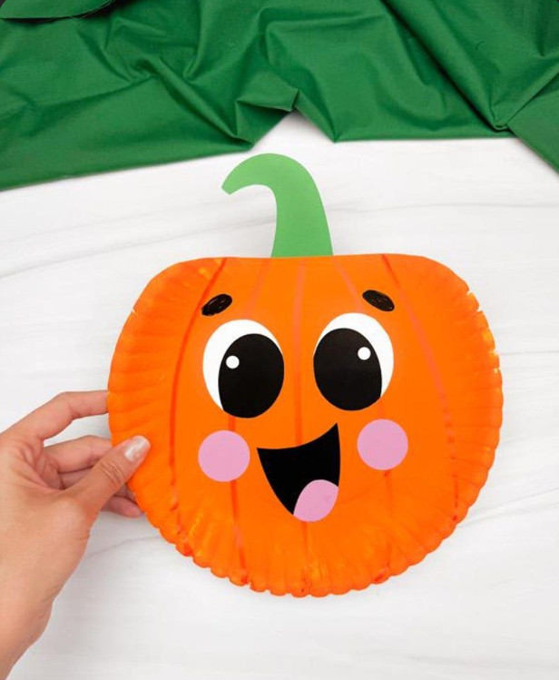 Paper Plate Pumpkins