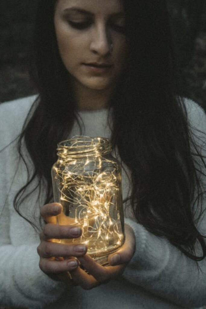 Sparkly Mason Jar Lanterns