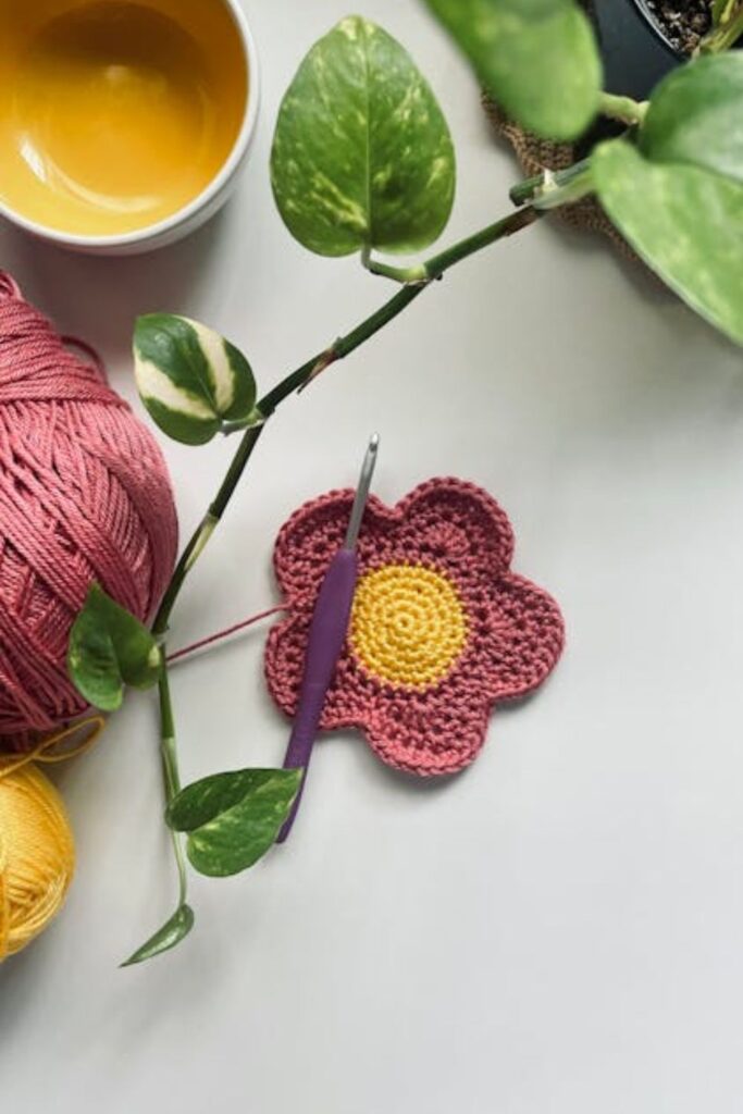 Yarn Leaf Decorating