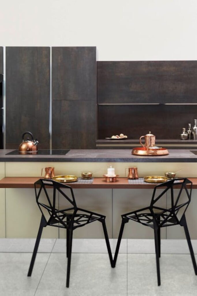 Gold & Silver Counter Accents