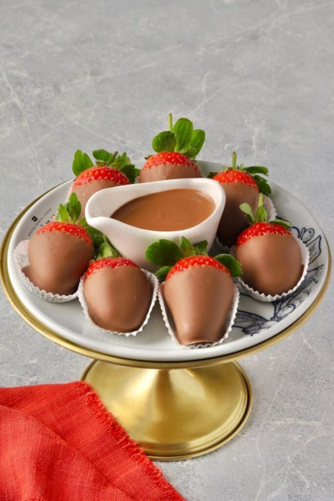 Chocolate-Dipped Strawberries