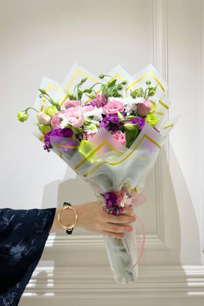 DIY Hand-Tied Flower Bouquets