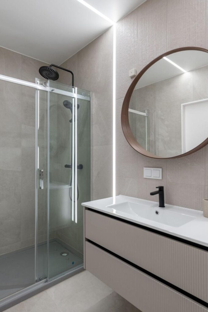 Modern Bathroom Decor